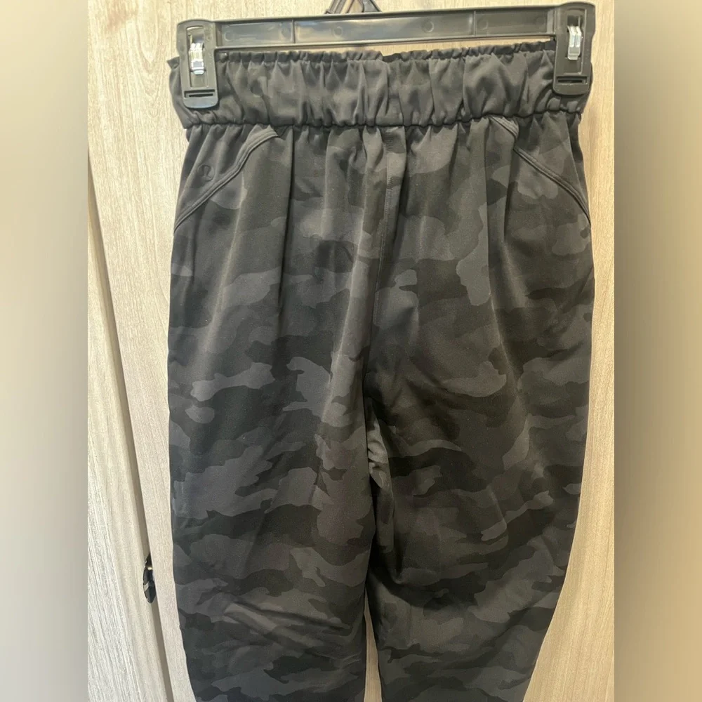 Lululemon Keep Moving Pants Joggers Black Camo 2 Lulu Pants - Picture 9 of 11